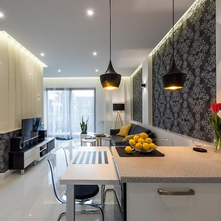 Black Pearl Apartment Krakow Ngoại thất bức ảnh