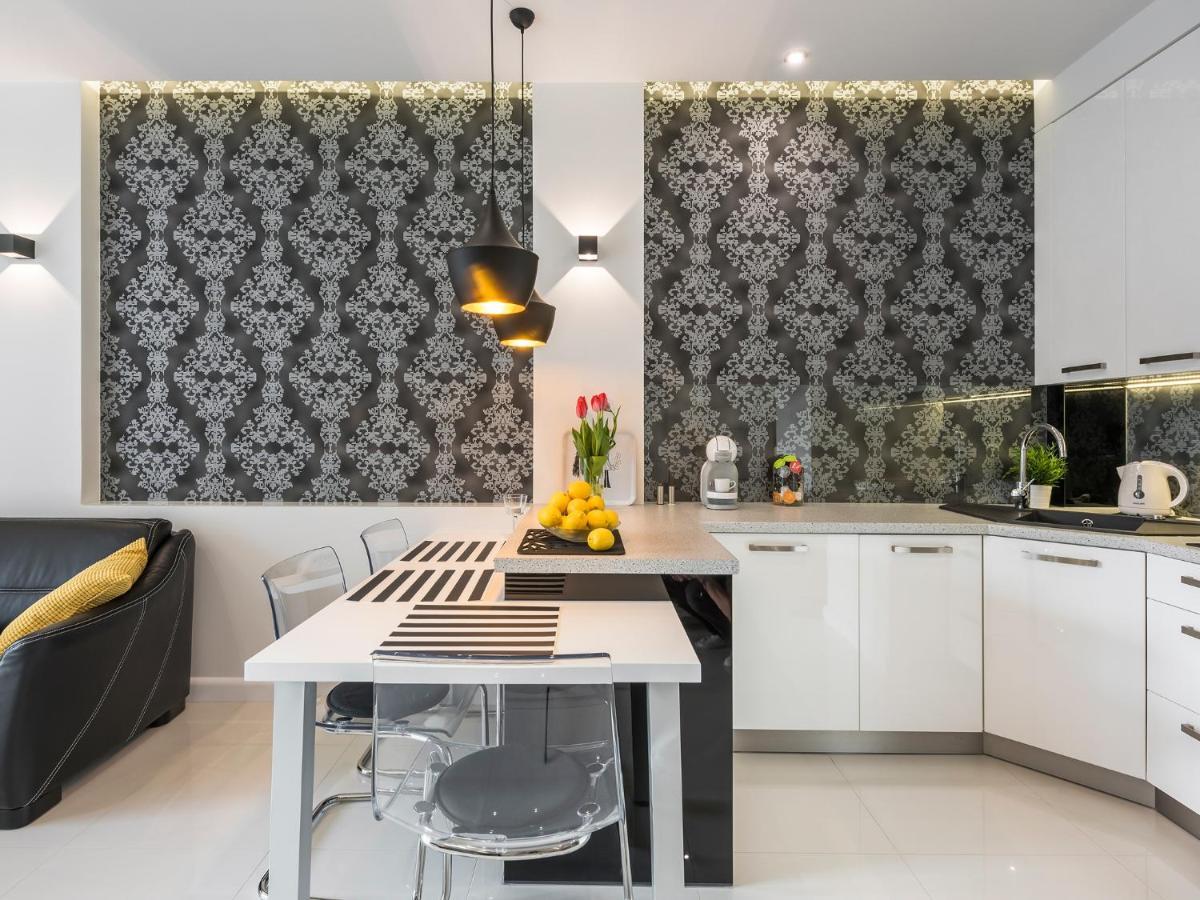 Black Pearl Apartment Krakow Ngoại thất bức ảnh